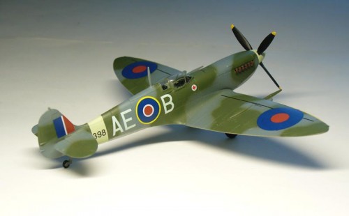 Spitfire Mk.IXc 1/72 AZ model
