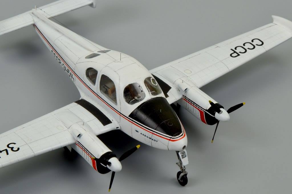 LET L-200 MORAVA, AZ MODEL 1/72, DMITRIJ VANIČKIN