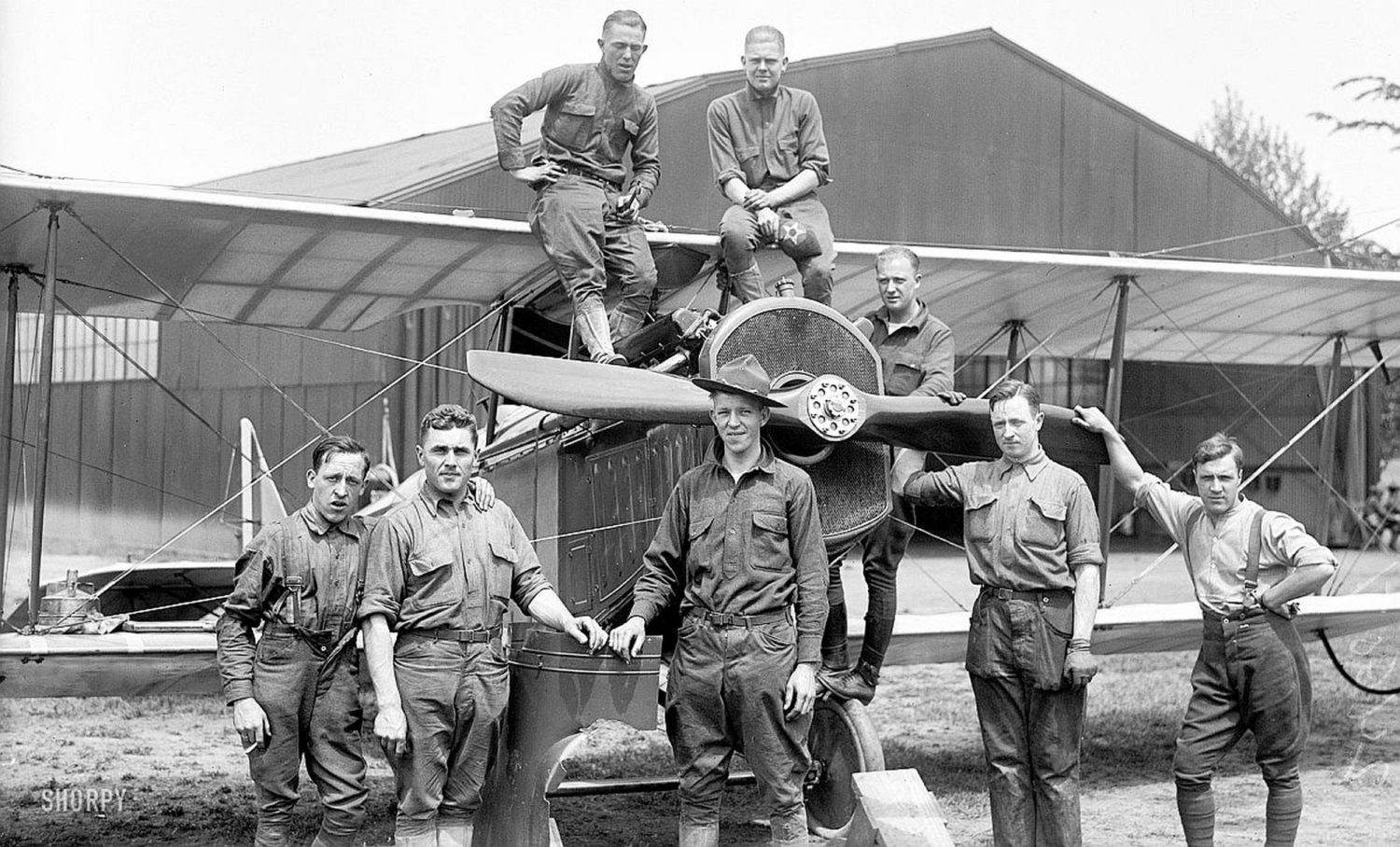 wwi005