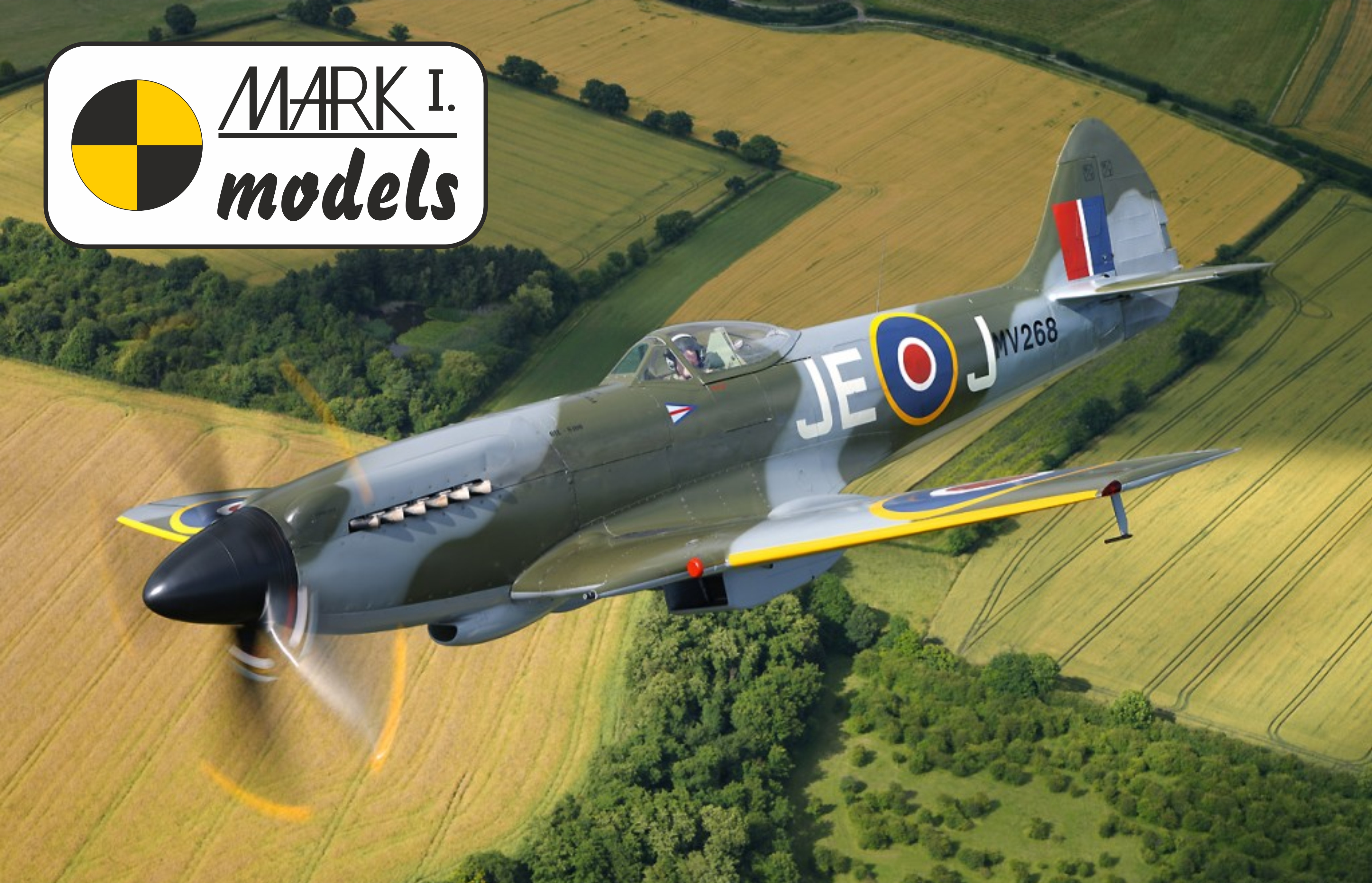 SPITFIRE XIV 1/144 VE FOTOGRAFII