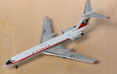 Tu-134A  1:144 AZmodel