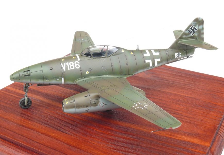 Me 262 1/72 Academy, postavil Pavlík Jan
