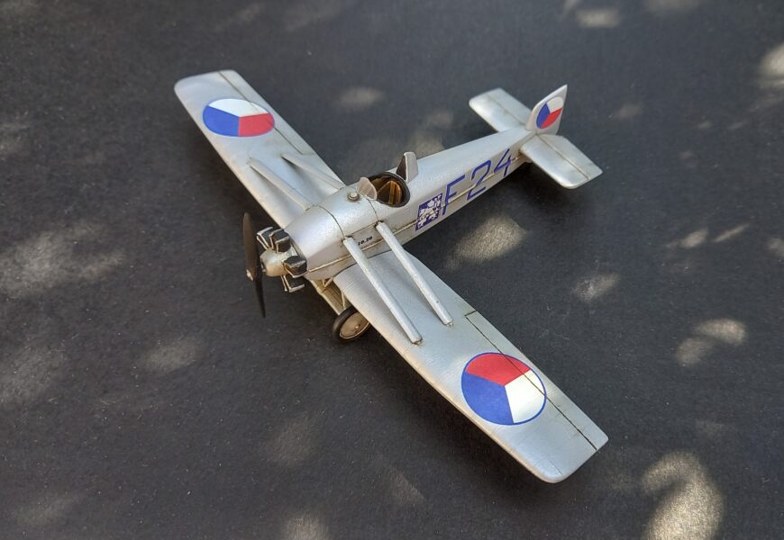 Avia BH-10 1/72 Kovozávody Prostějov